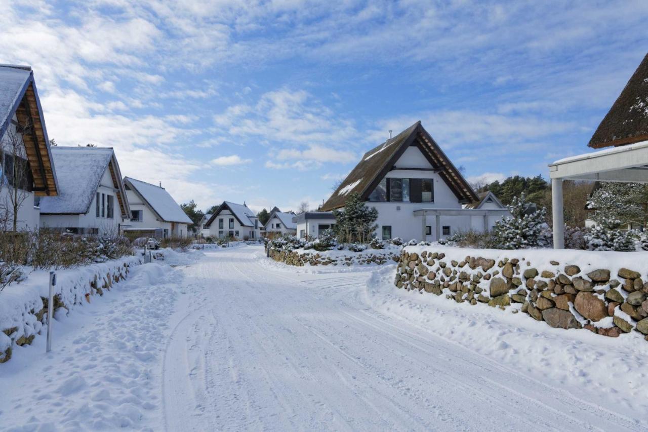 Pier 8 Villa Karlshagen Exterior photo